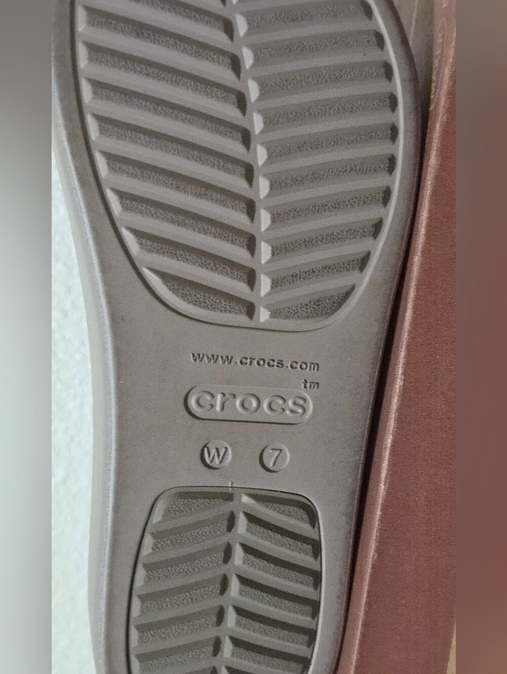 NEW Crocs Brooklyn Studded Flip Flop Sandals - Life Ride - Platform - Size 7 - Picture 11 of 11